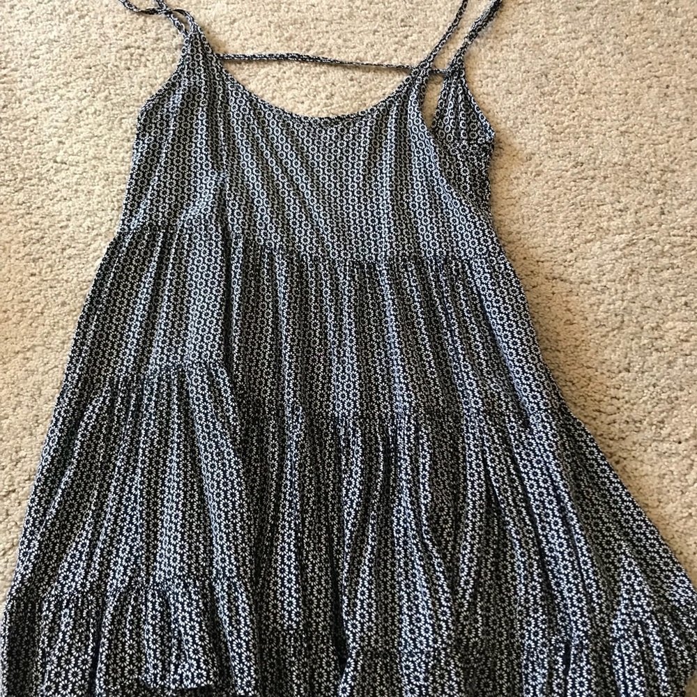 Brandy Melville floral dress with open back